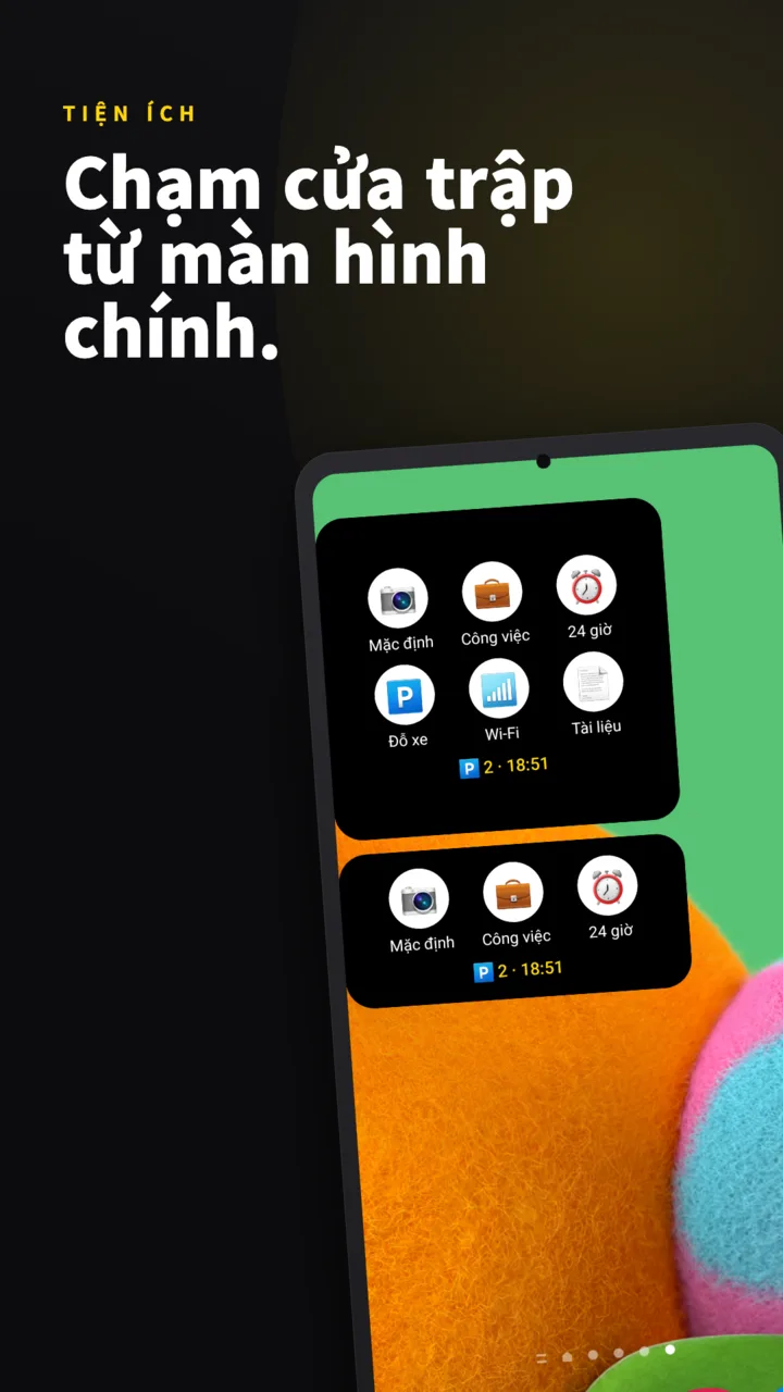Widget SideCam trên màn hình chính — nút chụp và thông tin đỗ xe